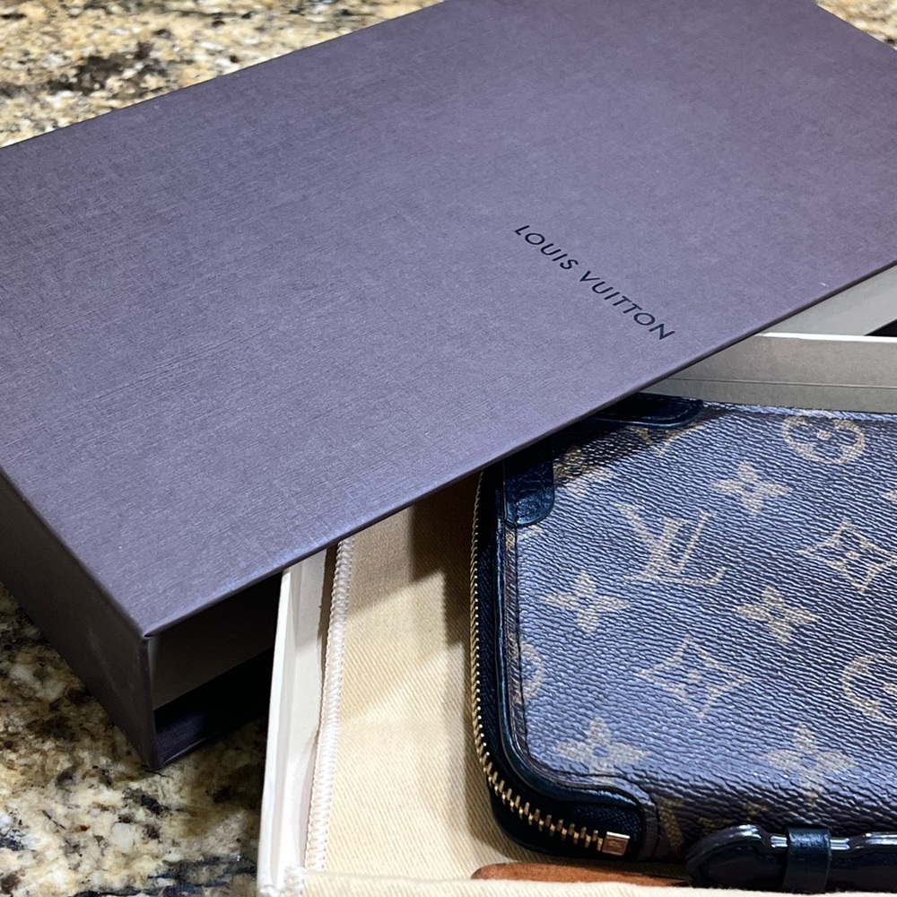 Louis Vuitton Extra Large Wallet